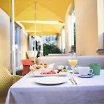 Citycentre, Sure Collection By Western