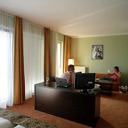 Citycentre, Sure Collection By Western 3*
